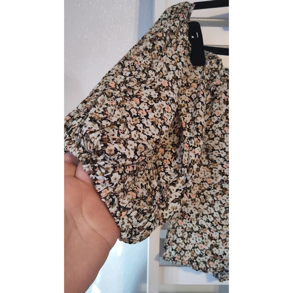 AFRM FLORAL TOP - Picture 2 of 6